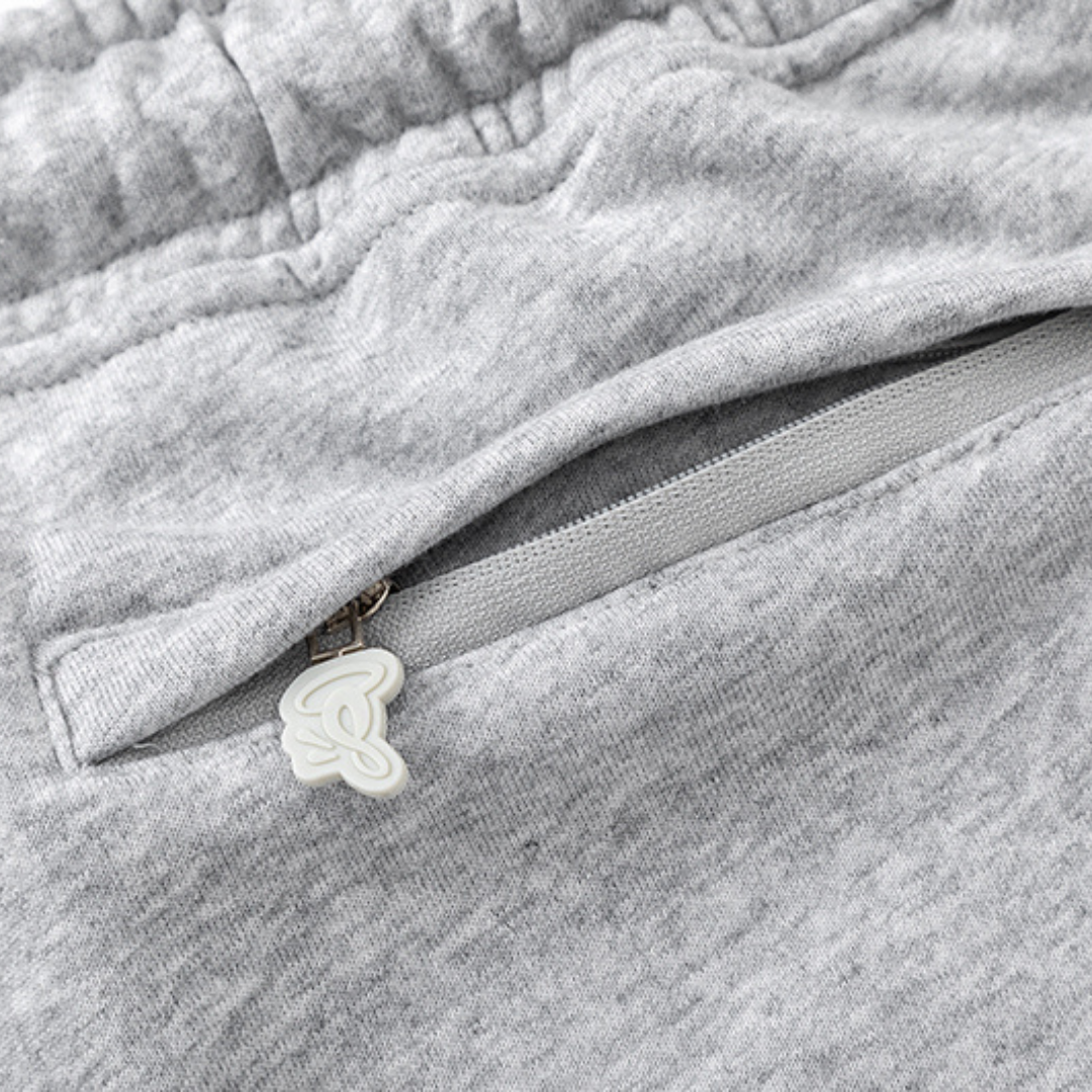 Syna Grey Logo Set
